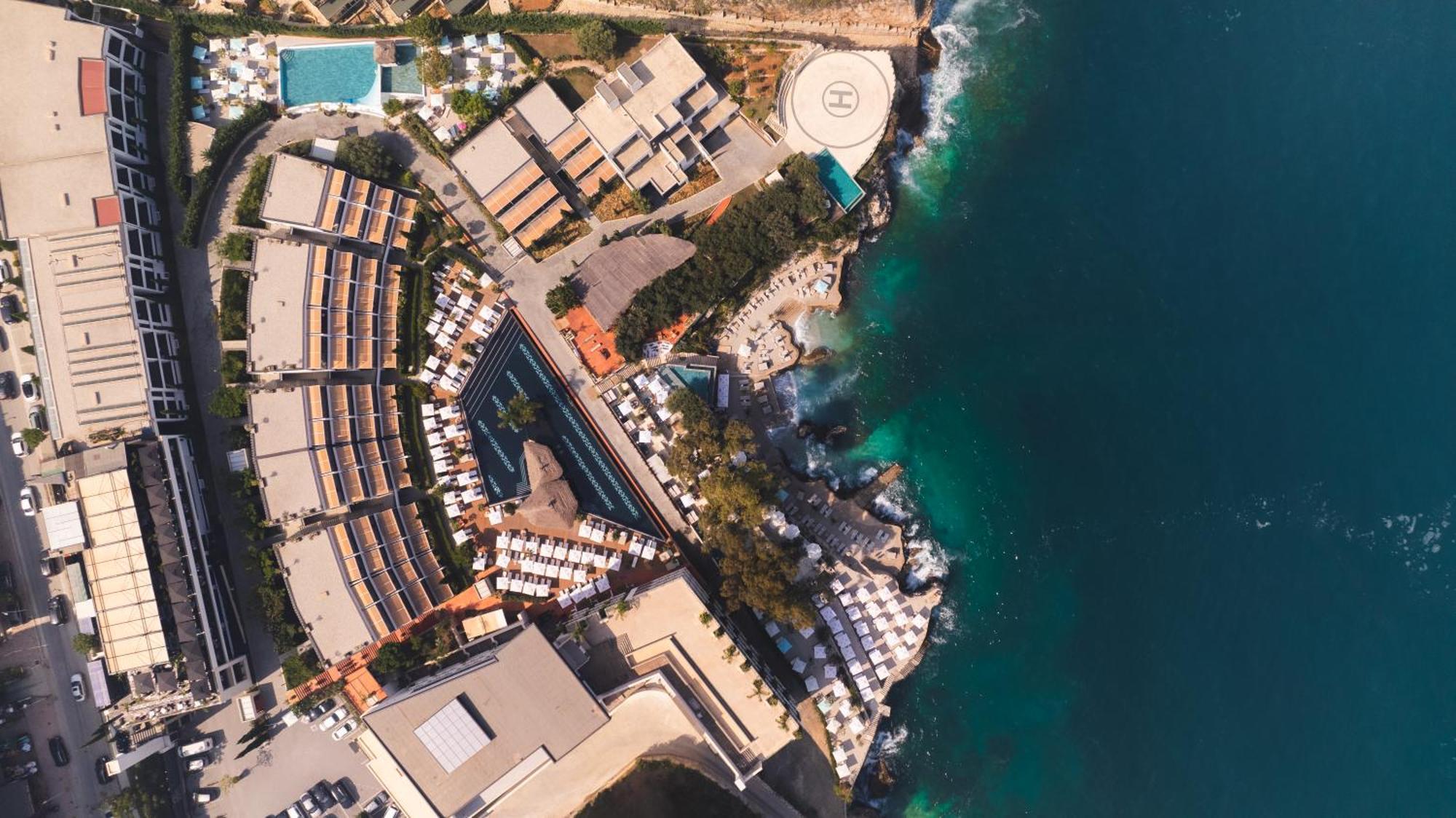 Maritim Marina Bay Resort Spa & Casino Adult Friendly Vlore Ngoại thất bức ảnh Aerial view of the resort