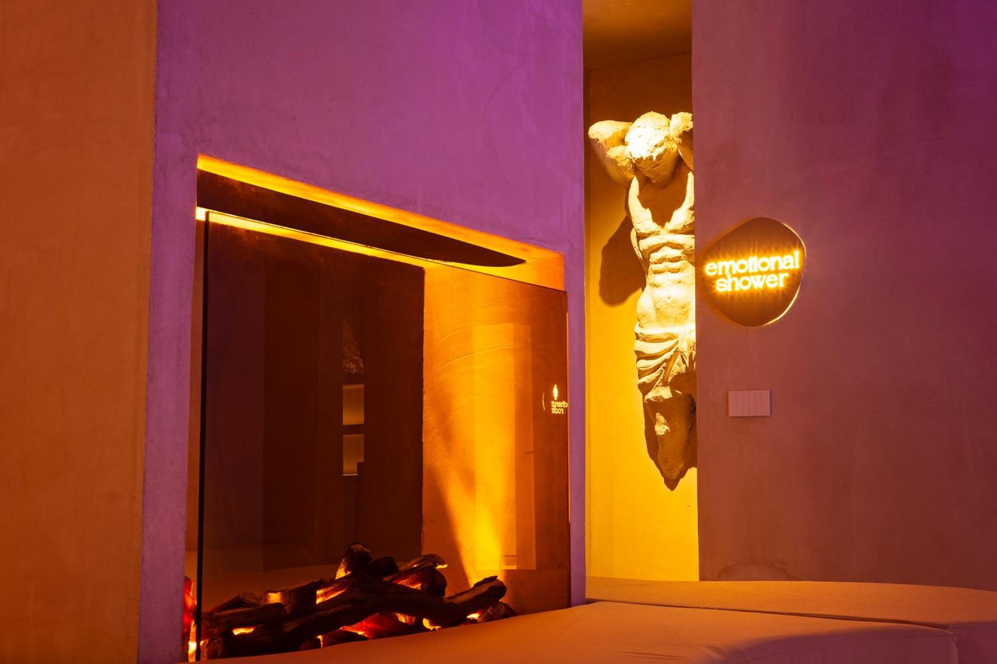 Maritim Marina Bay Resort Spa & Casino Adult Friendly Vlore Ngoại thất bức ảnh